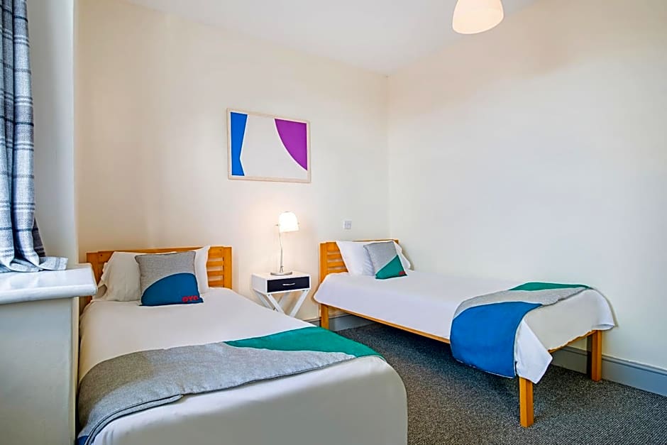 OYO The Green Man Pub and Hotel