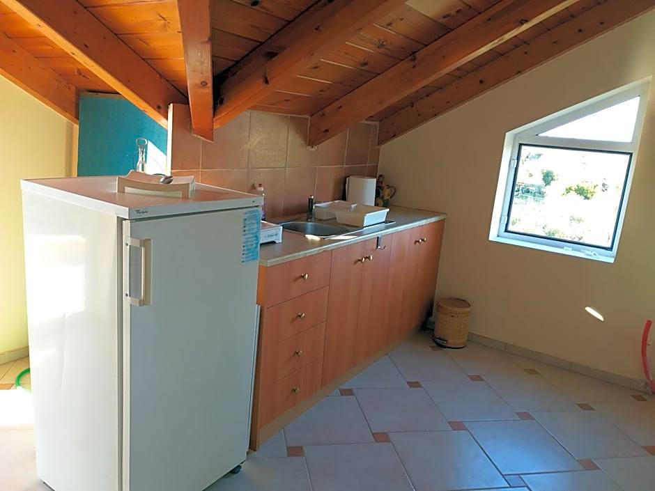 Ostria Seaside Apartments