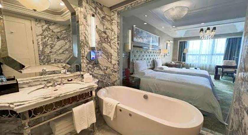 Yuncheng Jianguo Hotel