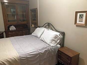 Old Chicago Inn