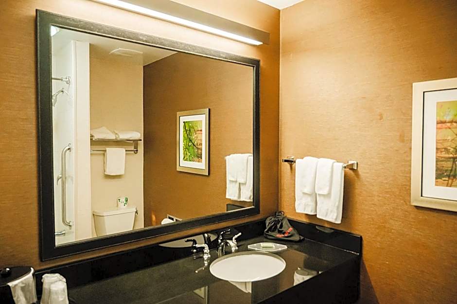 Fairfield Inn & Suites by Marriott Russellville