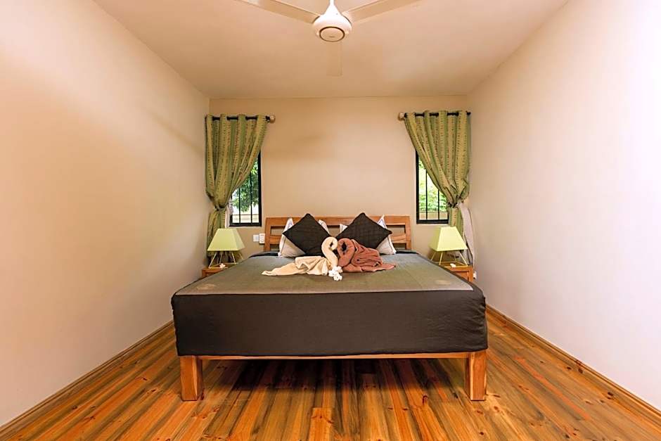 Happy Days Guest House