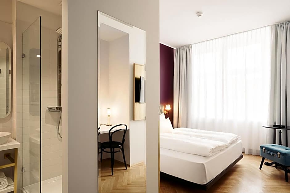 Hotel Schani Salon