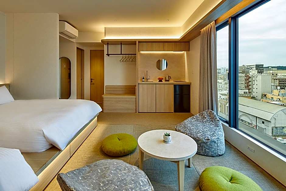 FAV LUX Kagoshima Tenmonkan