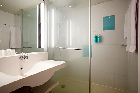 Classic Room with 1 double bed and 1 single sofa bed