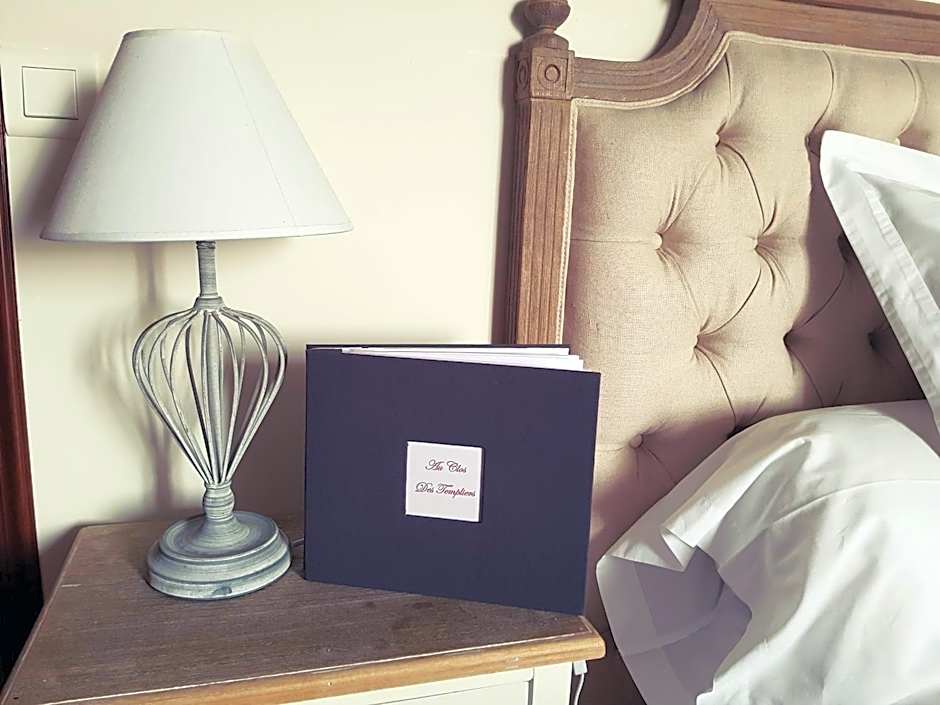 Au Clos Des Templiers