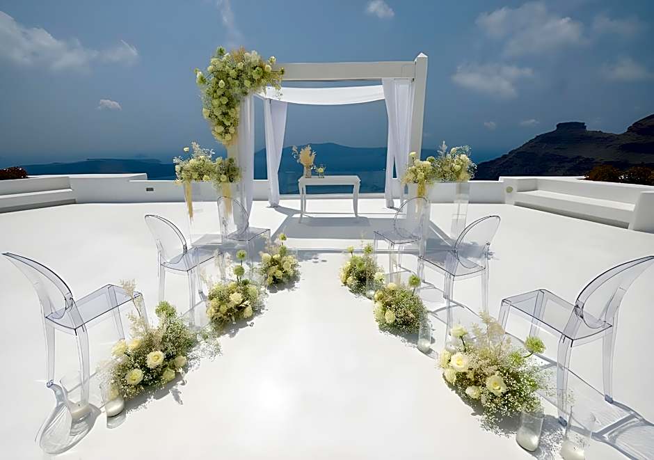 Infinity Suites & Dana Villas