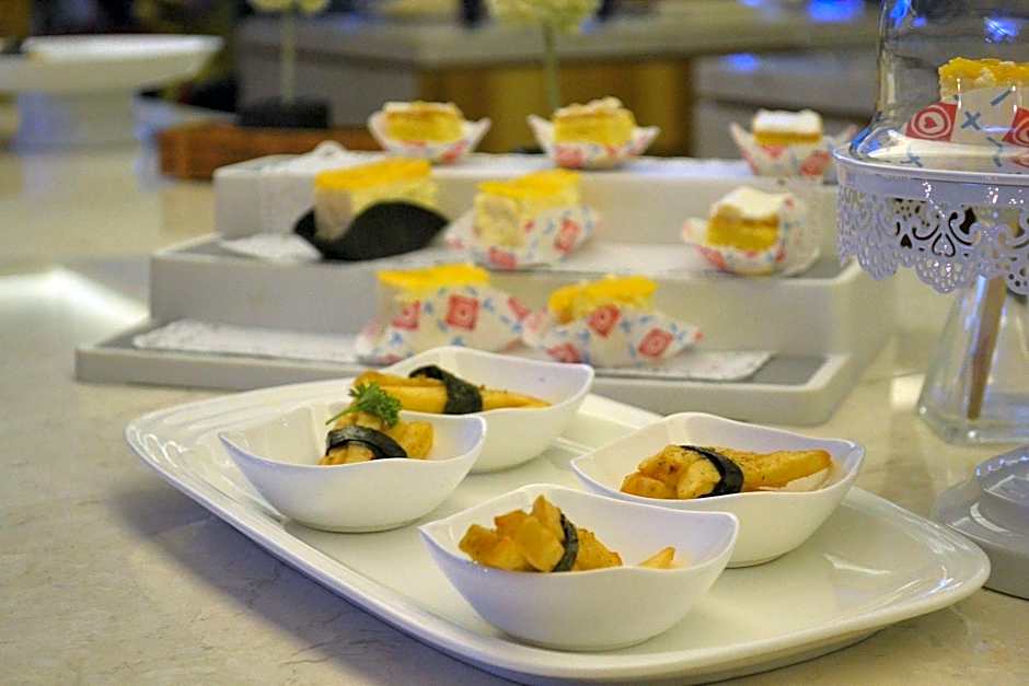 Royal Bay Hotel Makassar