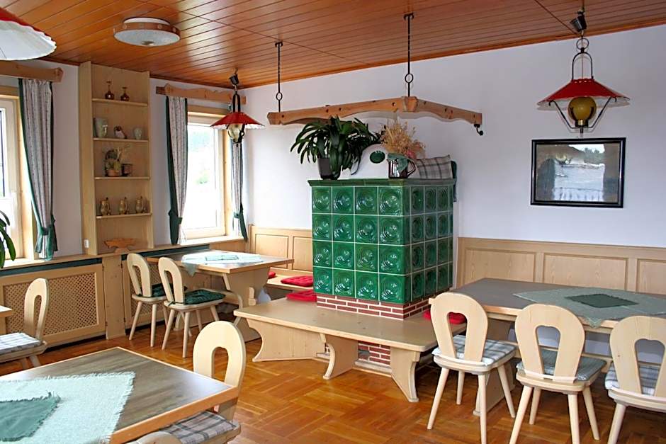 Haus Rosenbaum Gruppenhaus- Begegnungsstätte - Pension
