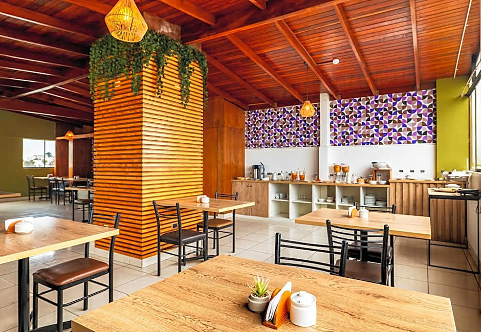 Miraflores Suites Centro