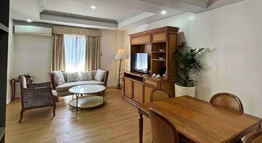 Queen Margarette Hotel
