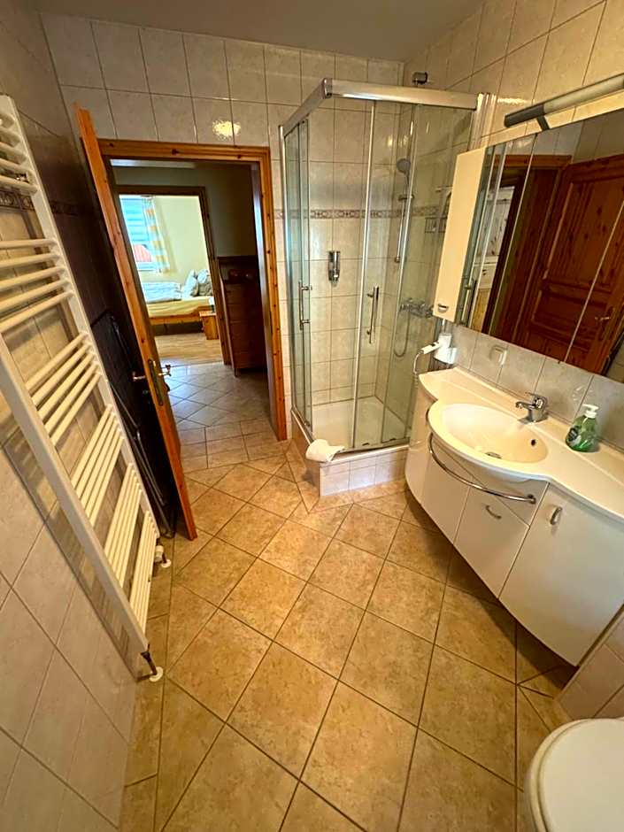 Hotel garni SEESCHLÖSSCHEN