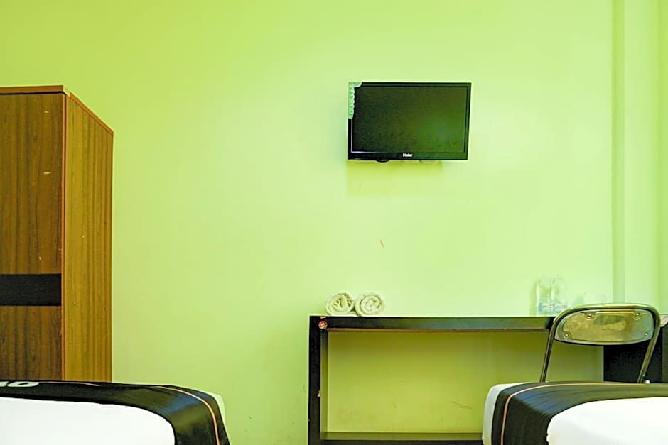 Collection O R.Sukamto Near Palembang Trade Center Mall