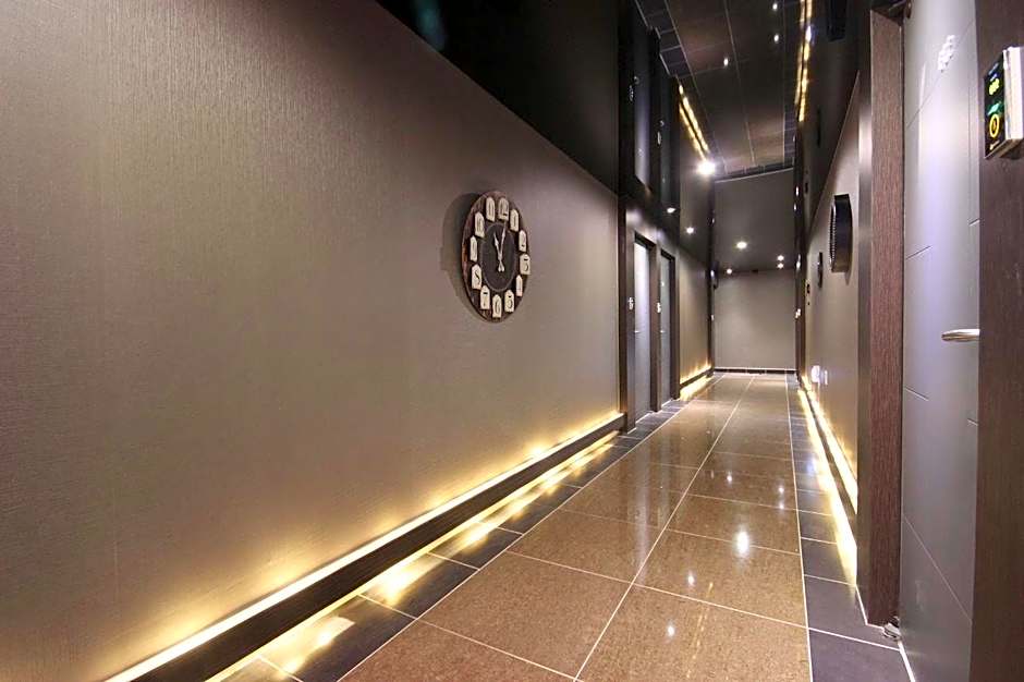 Busan H-AVENUE Hotel Seomyeon Station