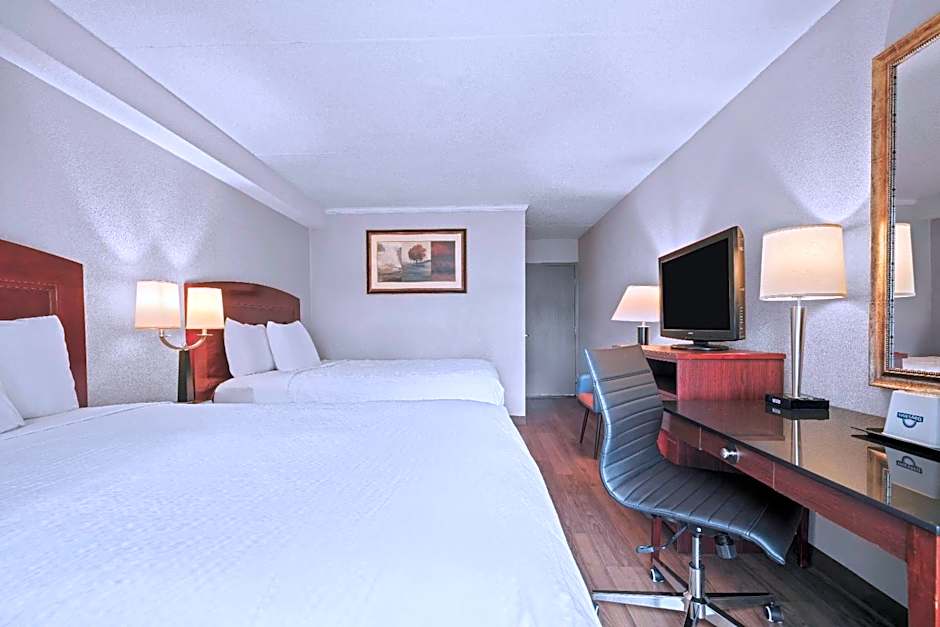 Days Inn by Wyndham Utica