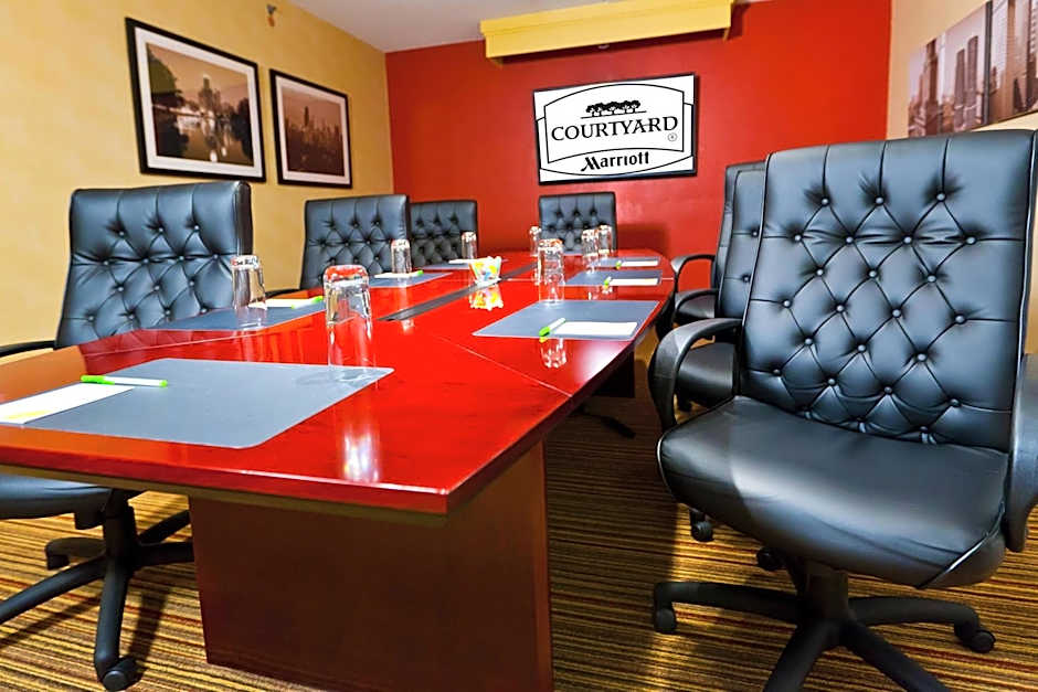 Courtyard by Marriott Chicago O'Hare