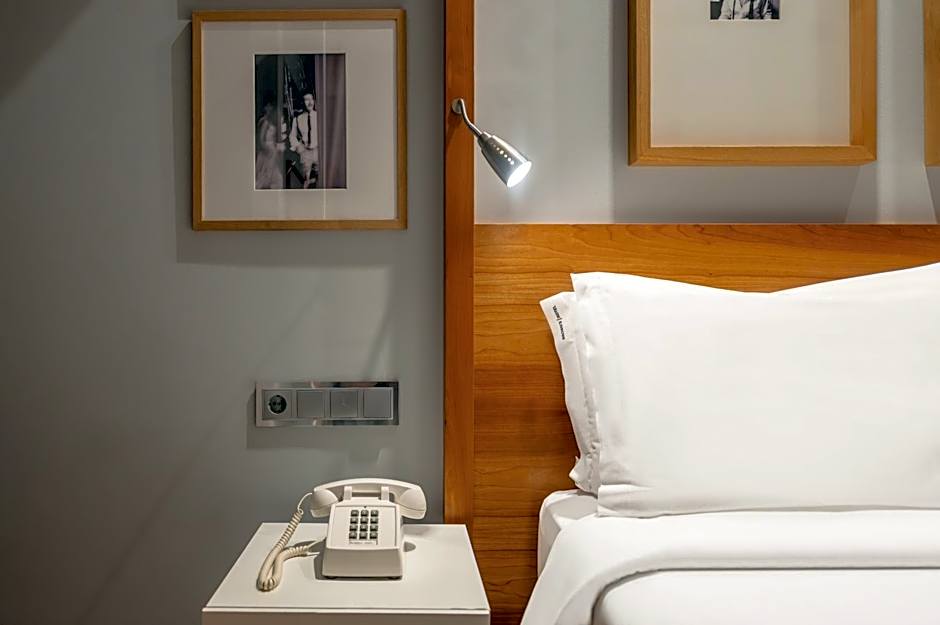 Browns Downtown Hotel