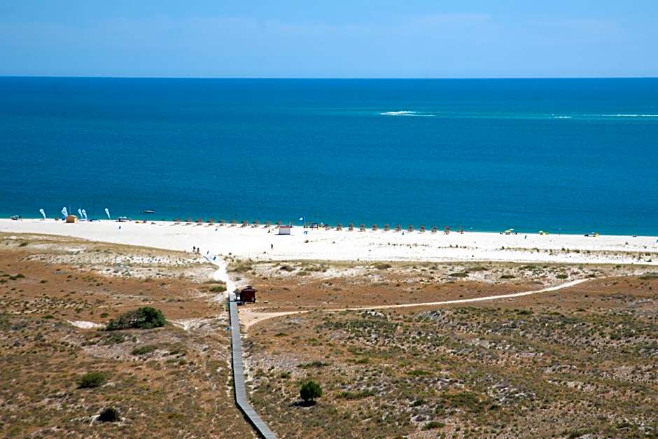 Aqualuz Troia Rio by The Editory