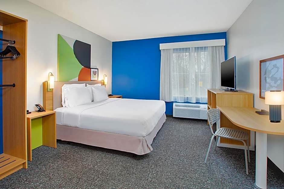 Spark by Hilton Walker Grand Rapids North