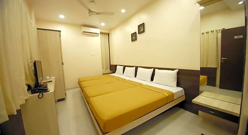 Hotel Madhuri Executive