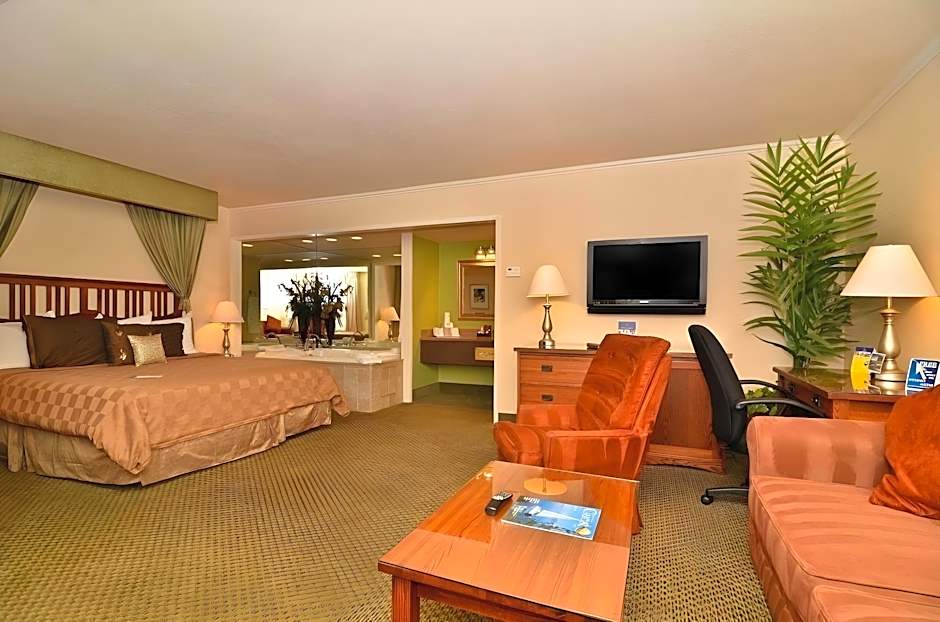 Station House Inn South Lake Tahoe, by Oliver
