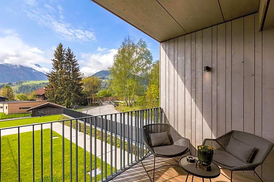 Emma Deluxe Aparthotel direkt beim Skibus ganzjährig beheizter Außenpool