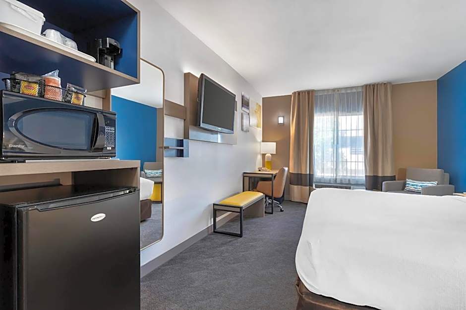 Comfort Inn & Suites Sacramento