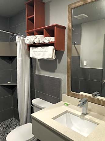 Queen Room
