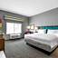 Hampton Inn & Suites Bakersfield Central