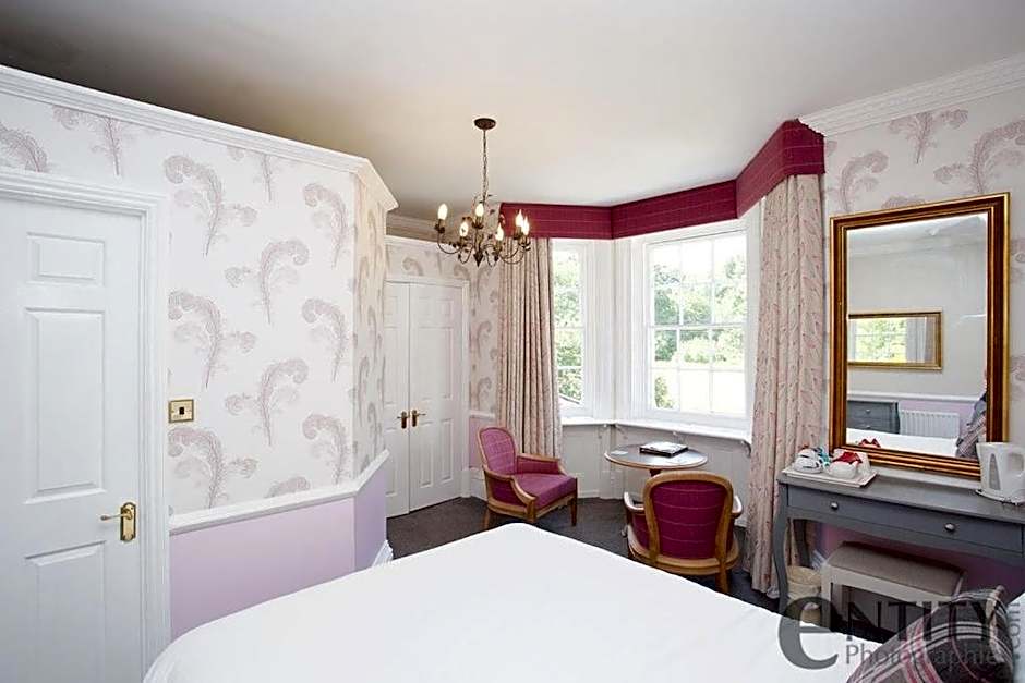 Woodlands Lodge Hotel