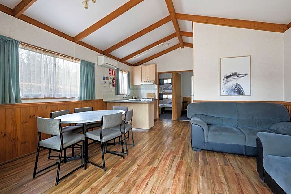 Bright Accommodation Park