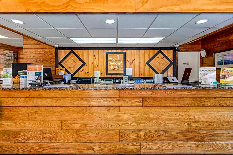 Quality Inn Creekside - Downtown Gatlinburg
