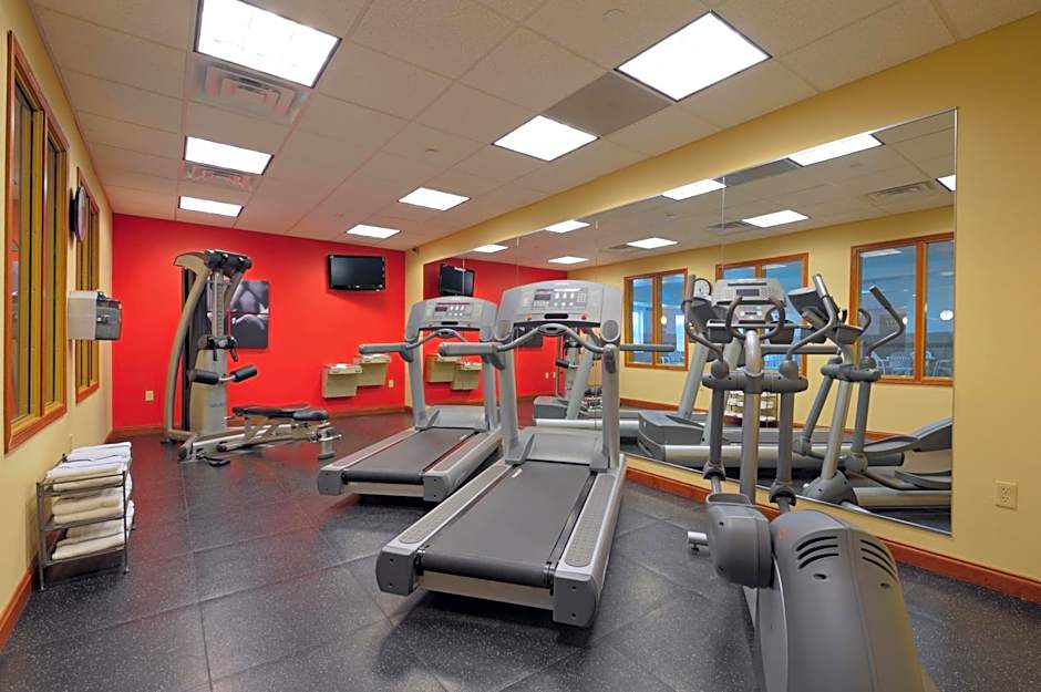 Country Inn & Suites by Radisson, Washington at Meadowlands, PA