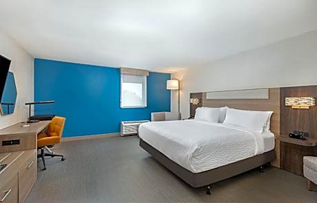 King Room - Mobility Access/Hearing Accessible