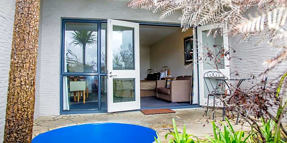 Baycrest Thermal Lodge