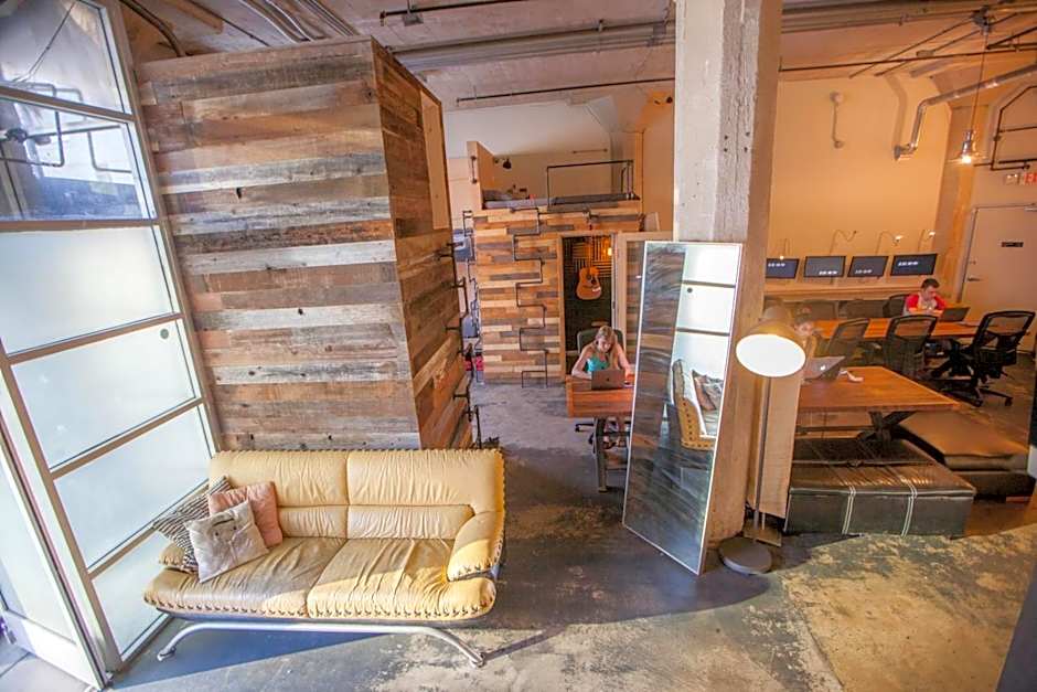 PodShare Hollywood