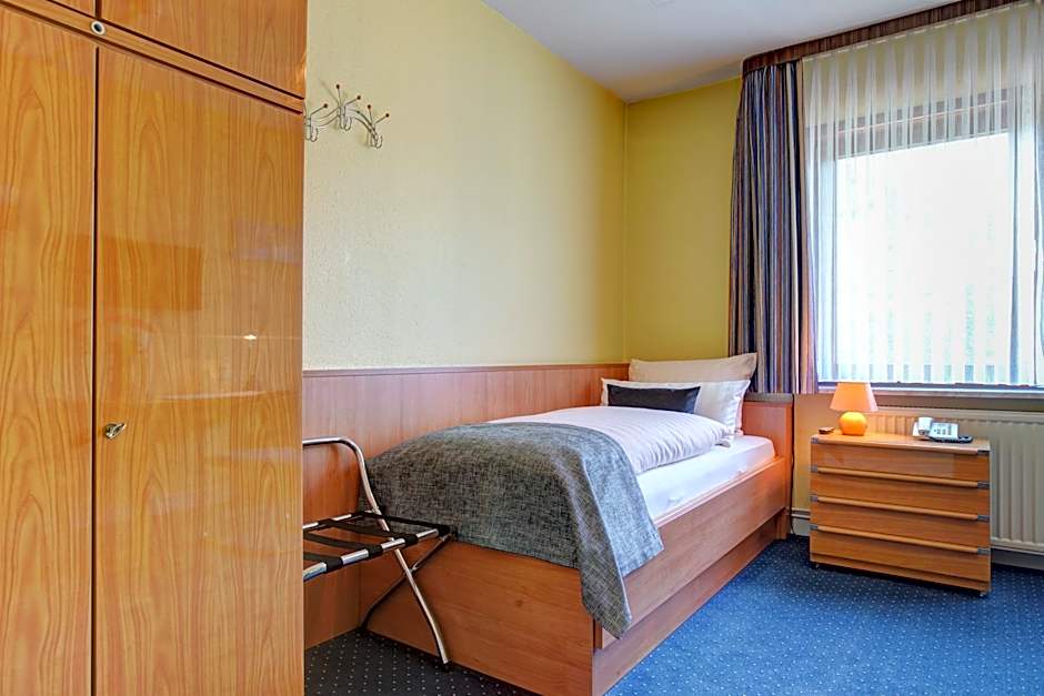 Hotel Elbinsel free parking