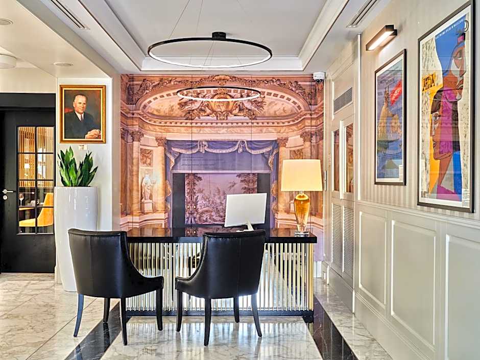 Hotel Teatro Boutique Old Town - Destigo Hotels