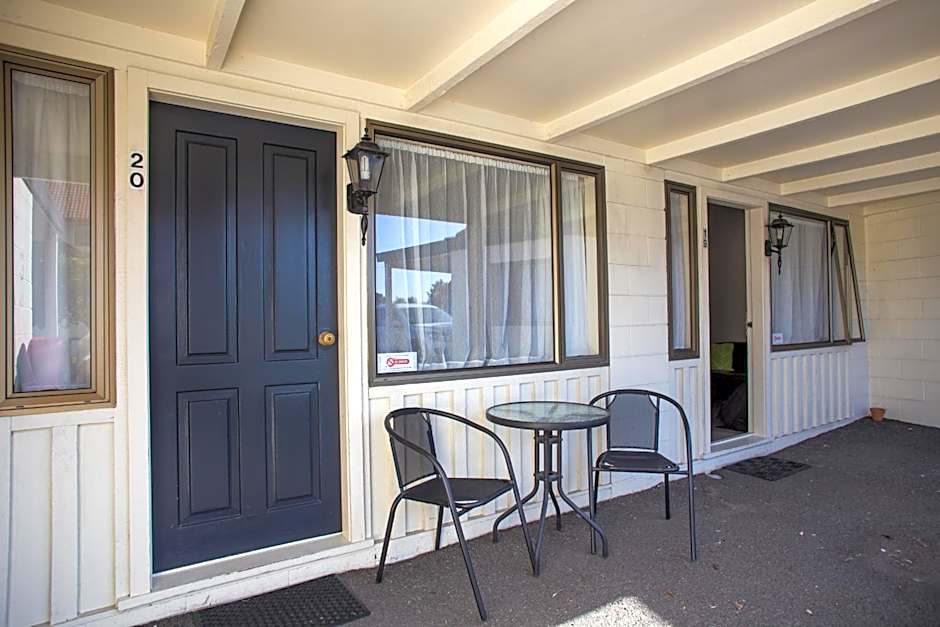 Bennetts Thermal Pools Motor Inn