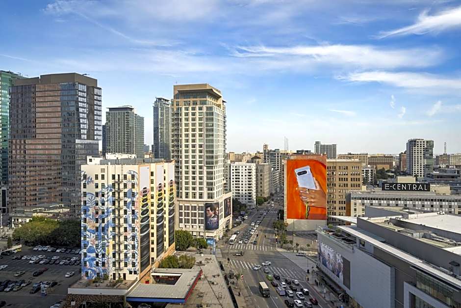 Courtyard by Marriott Los Angeles L.A. LIVE