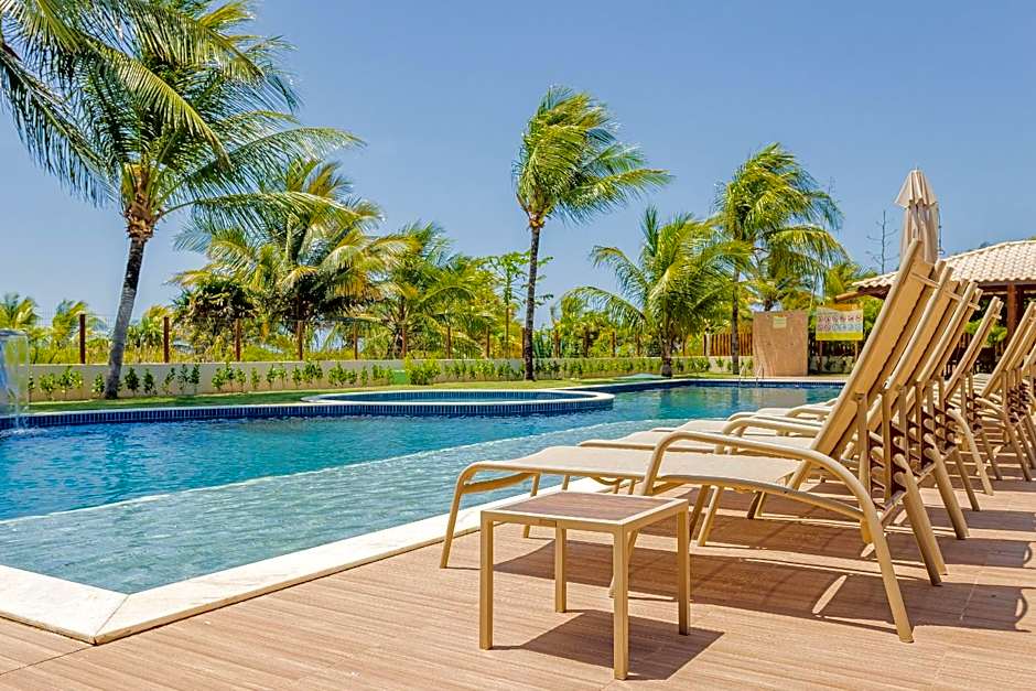 IT84 Wonderful 4-Suite Apartment, Right on the Beach - Itacimirim