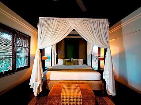 Three Bedroom The Amala Residence with Private Pool