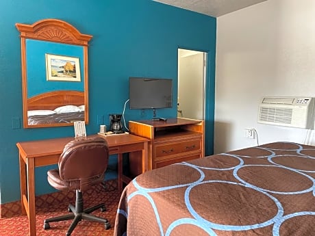King Room - Non-Smoking