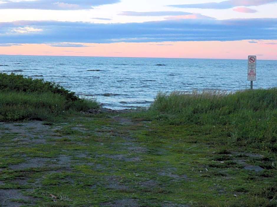 Le Pirate Motel et Camping