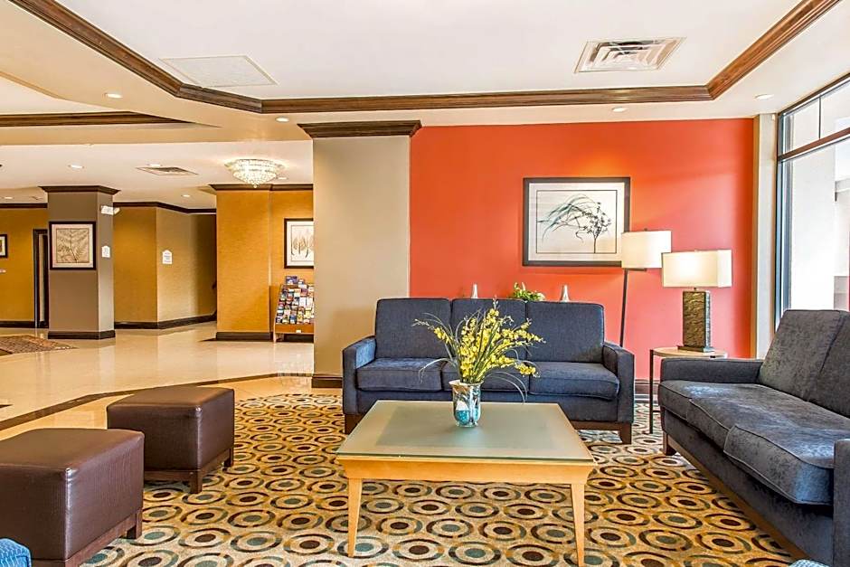 Comfort Inn & Suites Meriden East