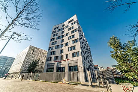Break and Home Campus Condorcet Maison des chercheurs