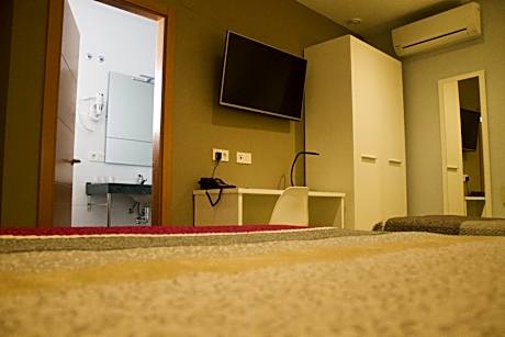 Triple Room with Garden View