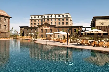 Portaventura Hotel Gold River