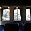 Guesthouse & Lounge FARO