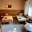 Hotel Bender